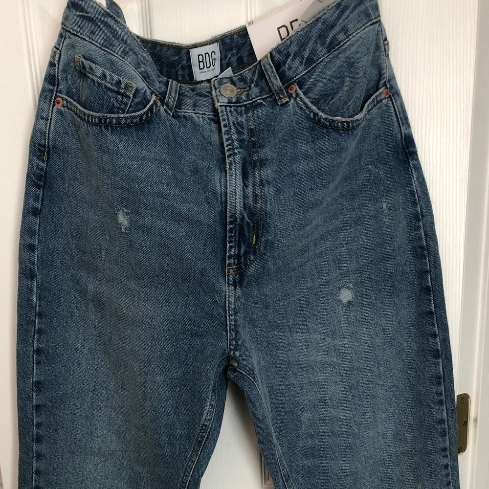 NWT BDG Mom Jeans size 30
